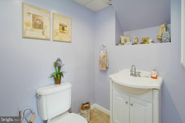 8926 BLUE SMOKE DR, Gaithersburg, MD 20879