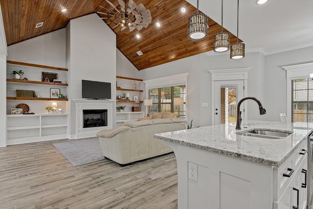 3920 Towering Oaks Street, Jonesboro, AR 72404