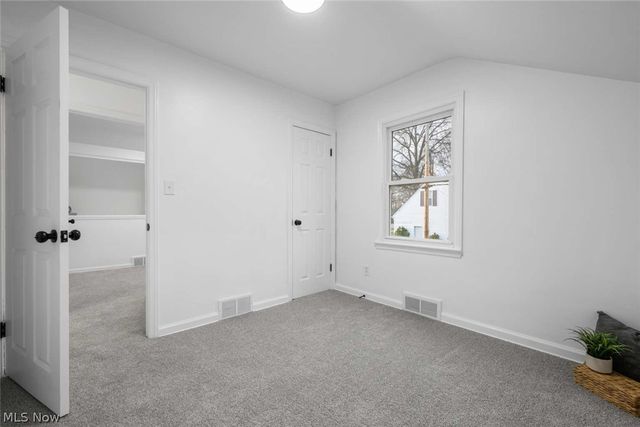 3041 Hudson Drive, Cuyahoga Falls, OH 44221