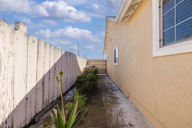 15 Rincon Avenue, Salinas, CA 93905