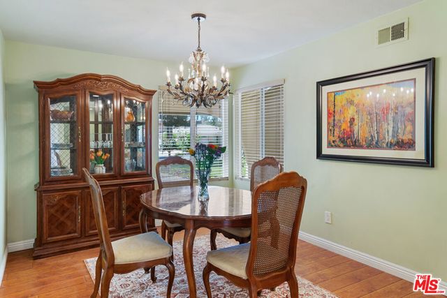 18631 Superior Street, Northridge, CA 91324