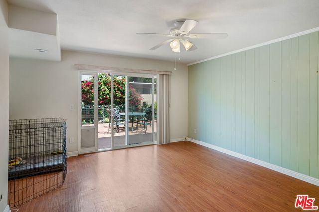 18631 Superior Street, Northridge, CA 91324