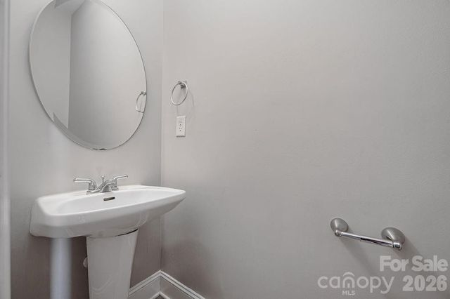 5834 Timbertop Lane, Charlotte, NC 28215
