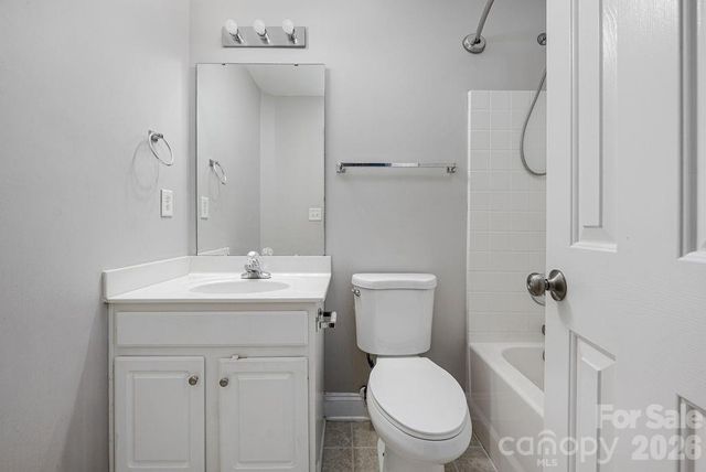5834 Timbertop Lane, Charlotte, NC 28215