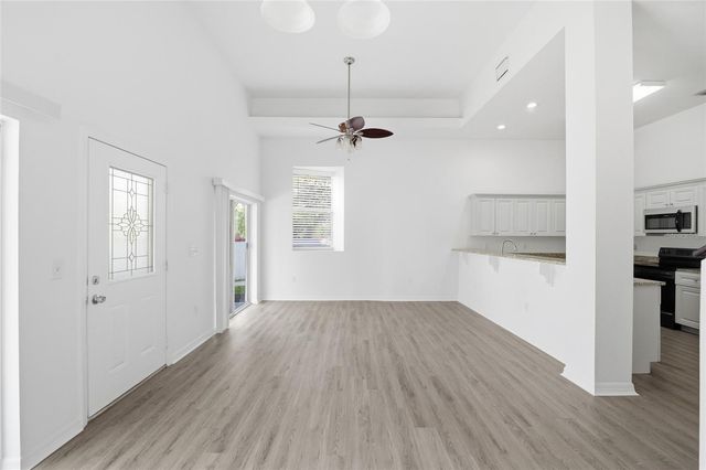 9506 CITRUS GLEN PLACE 9506, Tampa, FL 33618