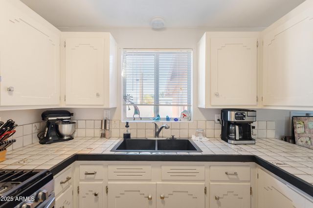 148 E KAYETAN Drive, Sierra Vista, AZ 85635