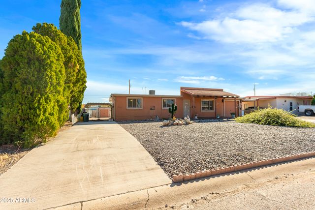 148 E KAYETAN Drive, Sierra Vista, AZ 85635