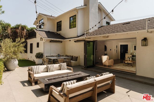 252 N Kenter Avenue, Los Angeles, CA 90049