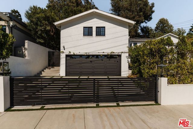 252 N Kenter Avenue, Los Angeles, CA 90049