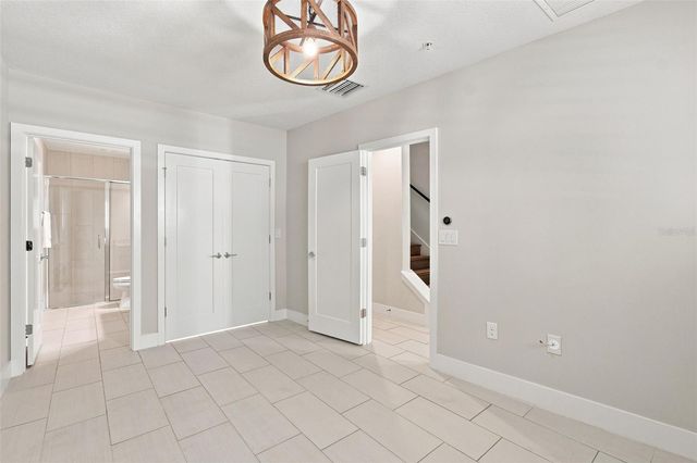 931 ARLINGTON AVENUE N, St Petersburg, FL 33705