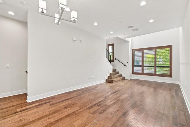 931 ARLINGTON AVENUE N, St Petersburg, FL 33705