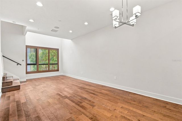 931 ARLINGTON AVENUE N, St Petersburg, FL 33705
