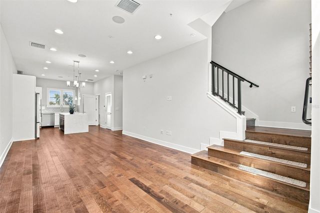 931 ARLINGTON AVENUE N, St Petersburg, FL 33705