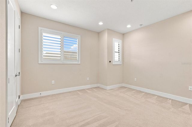 931 ARLINGTON AVENUE N, St Petersburg, FL 33705