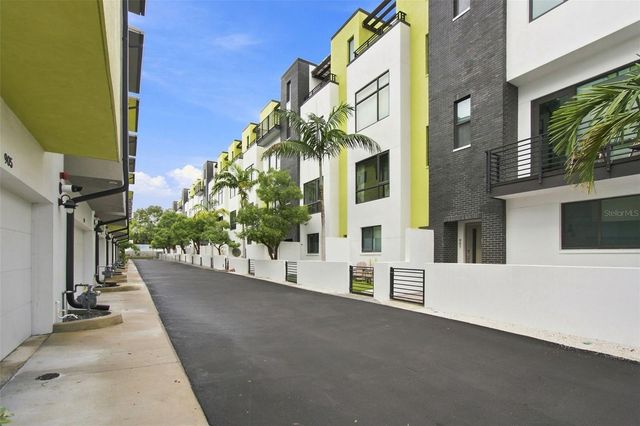 931 ARLINGTON AVENUE N, St Petersburg, FL 33705