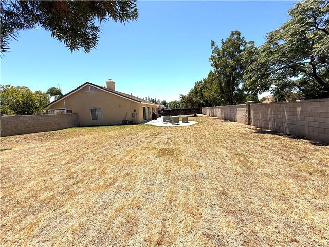 35779 Lourdes Drive, Winchester, CA 92596