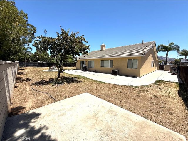 35779 Lourdes Drive, Winchester, CA 92596
