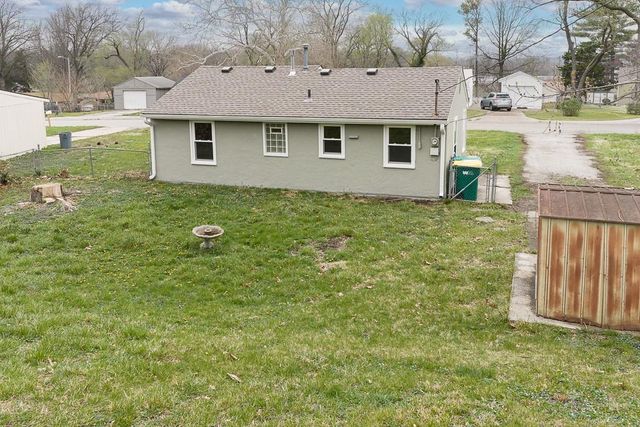 5007 August Lane, Kansas City, KS 66106