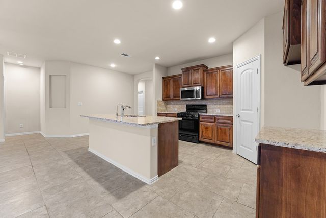 6621 Hall of Fame, Midland, TX 79706