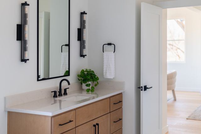 420 Hambrick Road, Dallas, TX 75218