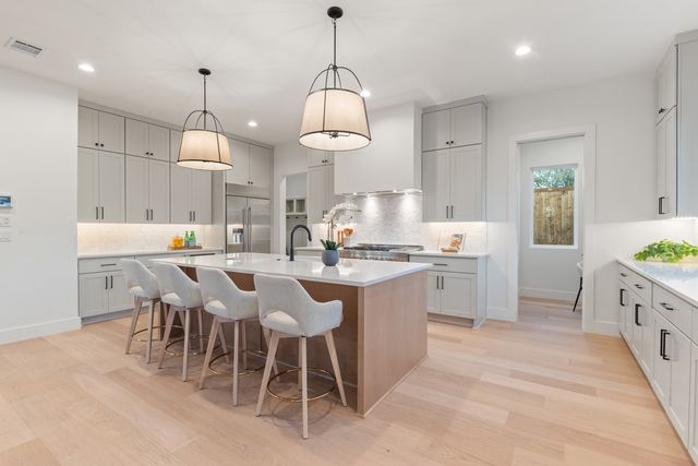 420 Hambrick Road, Dallas, TX 75218