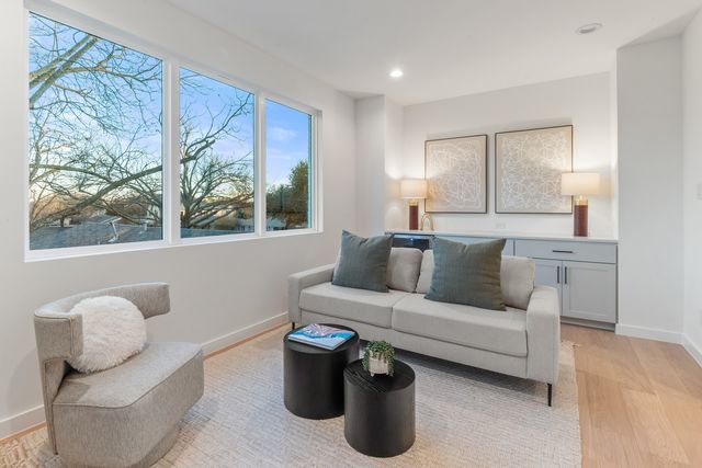 420 Hambrick Road, Dallas, TX 75218