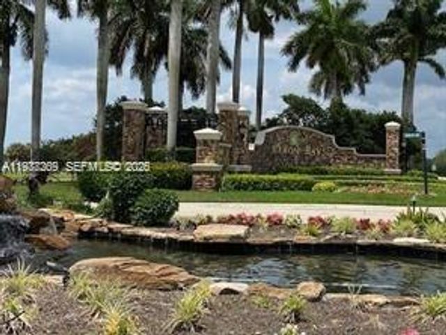7896 NW 110th Dr, Parkland, FL 33076