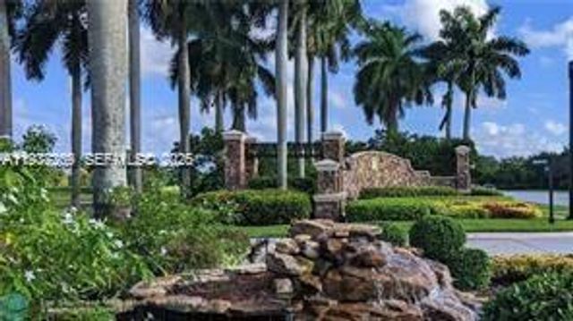 7896 NW 110th Dr, Parkland, FL 33076