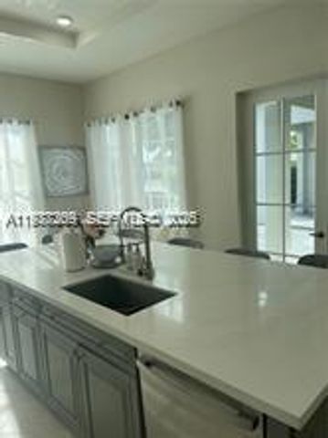 7896 NW 110th Dr, Parkland, FL 33076