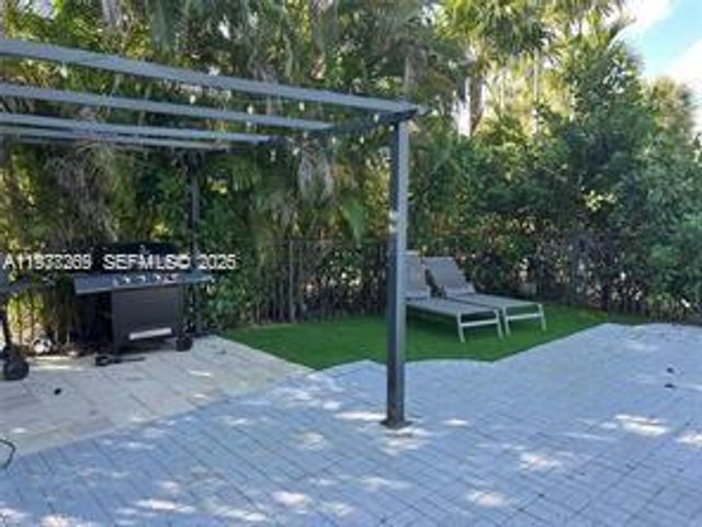 7896 NW 110th Dr, Parkland, FL 33076