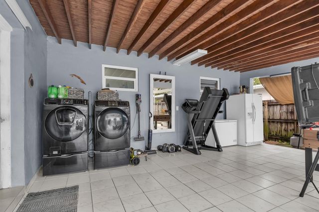 6350 SW 32 Street, Miami, FL 33155