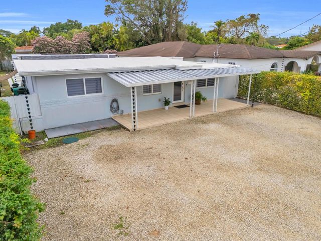 6350 SW 32 Street, Miami, FL 33155