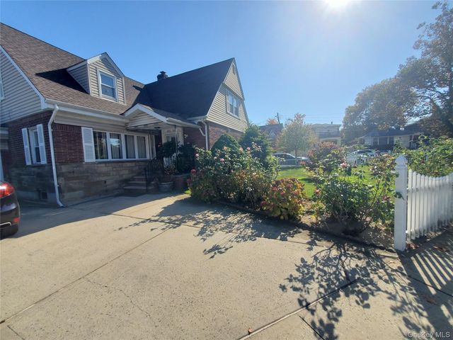 16606 Willets Point Boulevard, Whitestone, NY 11357