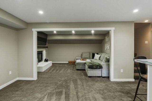 2427 N Parkdale, Wichita, KS 67205