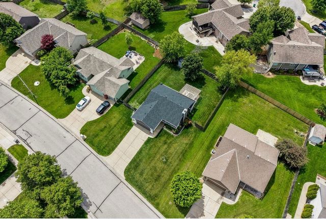 2427 N Parkdale, Wichita, KS 67205