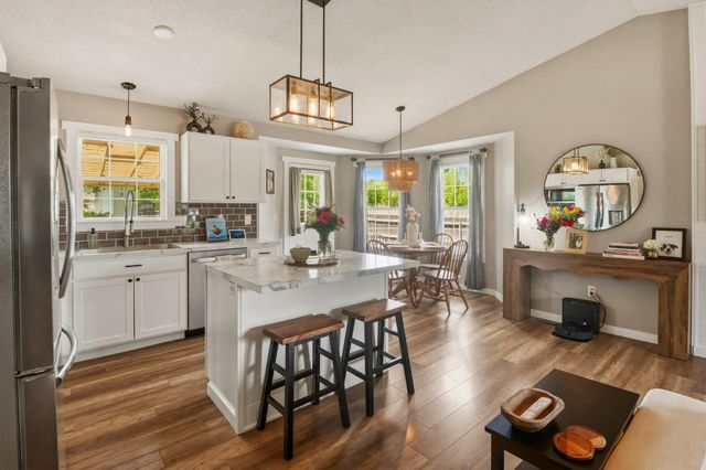 2427 N Parkdale, Wichita, KS 67205
