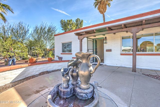 153 E Los Arcos, Green Valley, AZ 85614