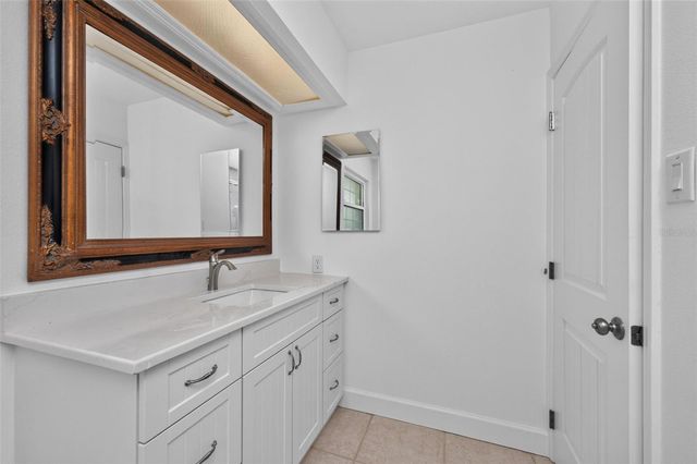 200 S OXFORD DRIVE, Englewood, FL 34223