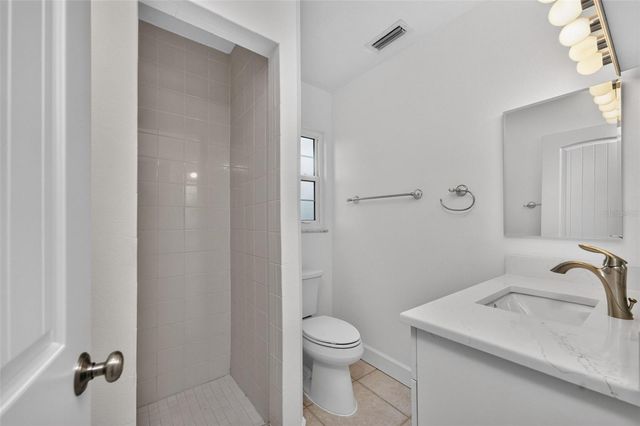 200 S OXFORD DRIVE, Englewood, FL 34223