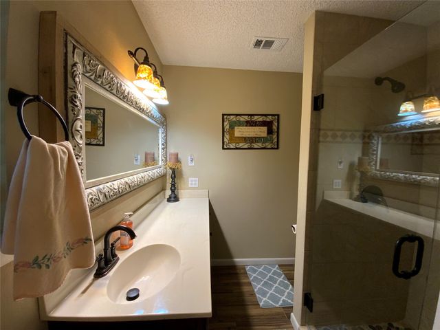 216 N Pinto Street, Comanche, TX 76442