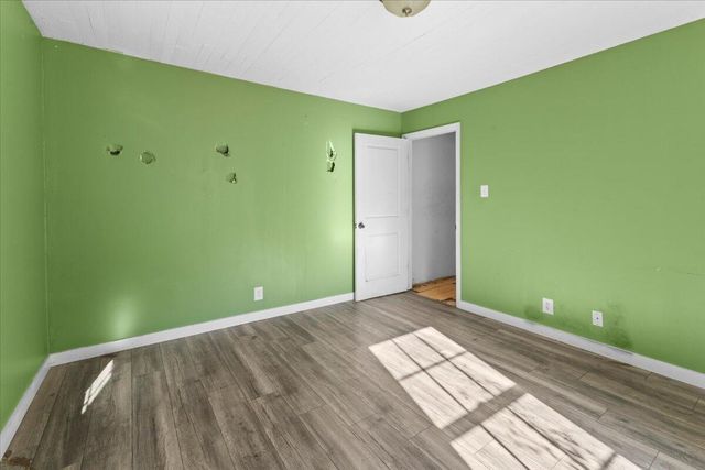 102 W Schmitt Road, Rossville, GA 30741