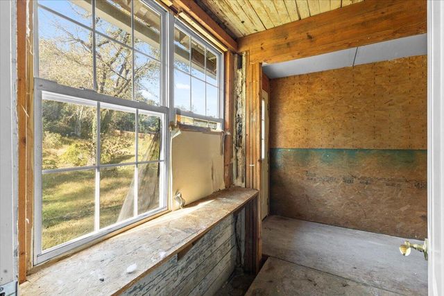 102 W Schmitt Road, Rossville, GA 30741