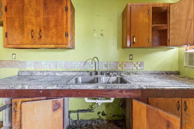 102 W Schmitt Road, Rossville, GA 30741