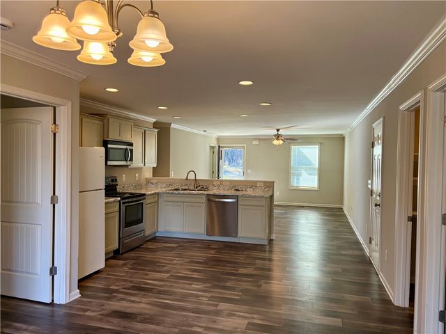 450 Cedar Tree Drive, Walhalla, SC 29691