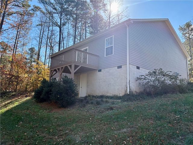 450 Cedar Tree Drive, Walhalla, SC 29691