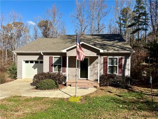 450 Cedar Tree Drive, Walhalla, SC 29691