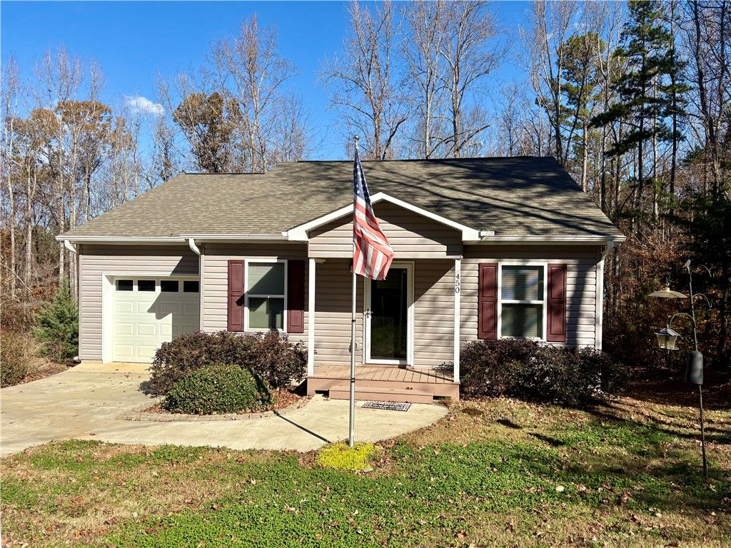 450 Cedar Tree Drive, Walhalla, SC 29691