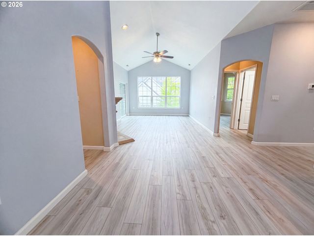 5155 SUMMERLINN Way, West Linn, OR 97068