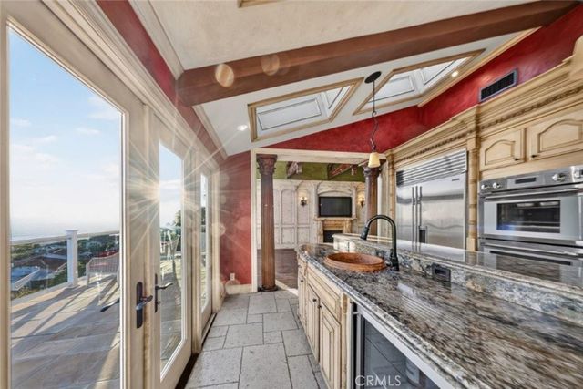 401 S Via Montana, Burbank, CA 91501