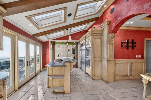 401 S Via Montana, Burbank, CA 91501